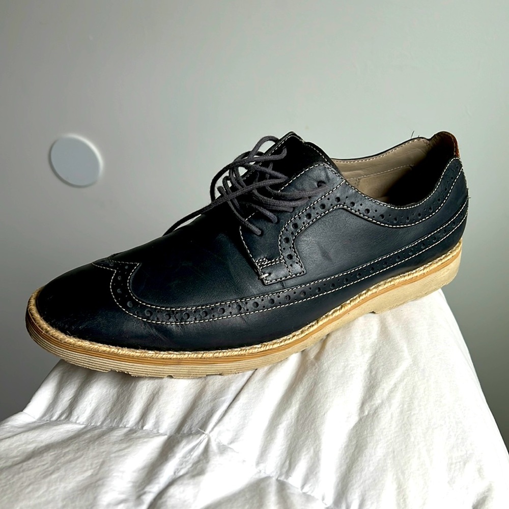 Clark’s dress/casual shoes